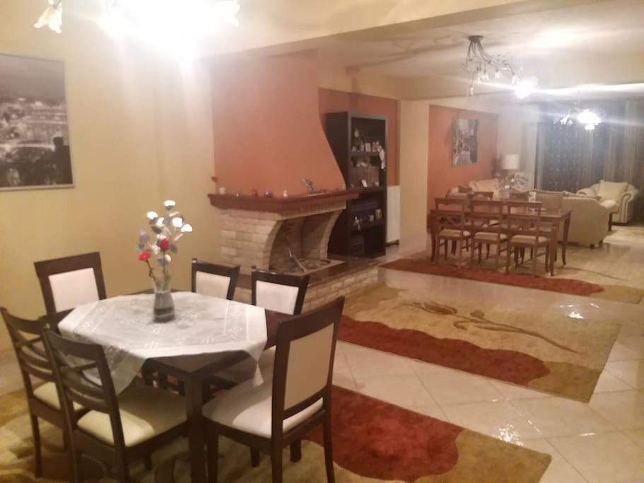 Όμορφο Διαμερισμα Με Δυο Κρεβατοκάμαρες Apartment Delphi Luaran gambar